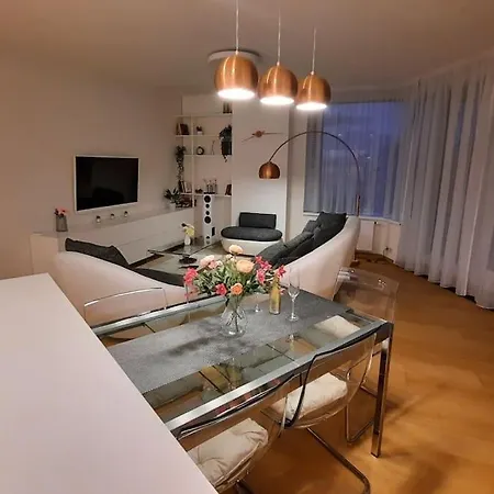 Apartmán Unrivaled Look Over The City, 27th. Floor, Access 24/7 Bratislava
