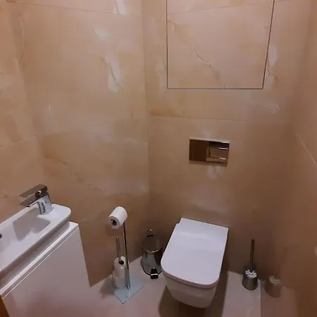 Unrivaled Look Over The City, 27th. Floor, Access 24/7 * Bratislava