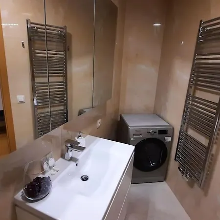 Unrivaled Look Over The City, 27th. Floor, Access 24/7 Apartman