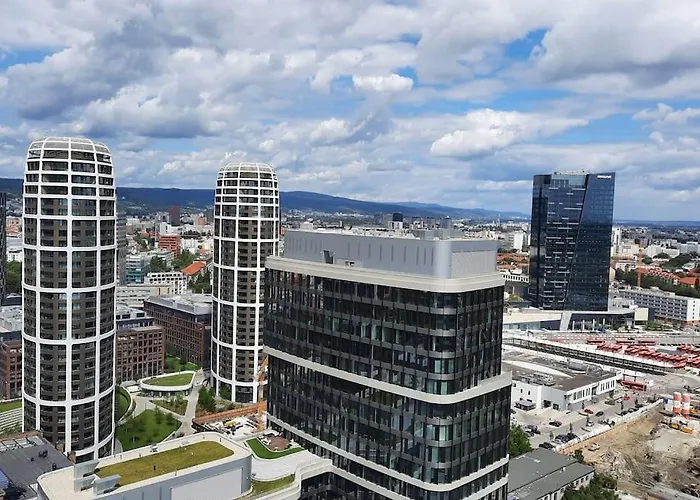 Unrivaled Look Over The City, 27th. Floor, Access 24/7 Apartmán Bratislava