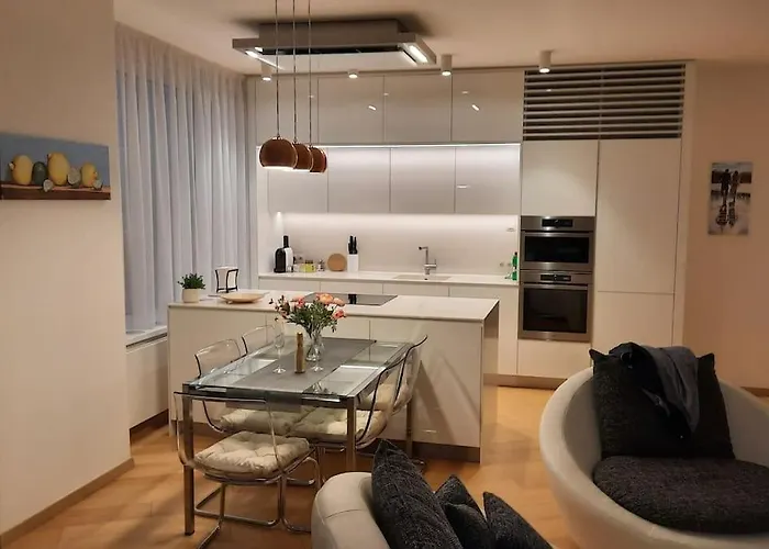 Apartmán Unrivaled Look Over The City, 27th. Floor, Access 24/7 Bratislava